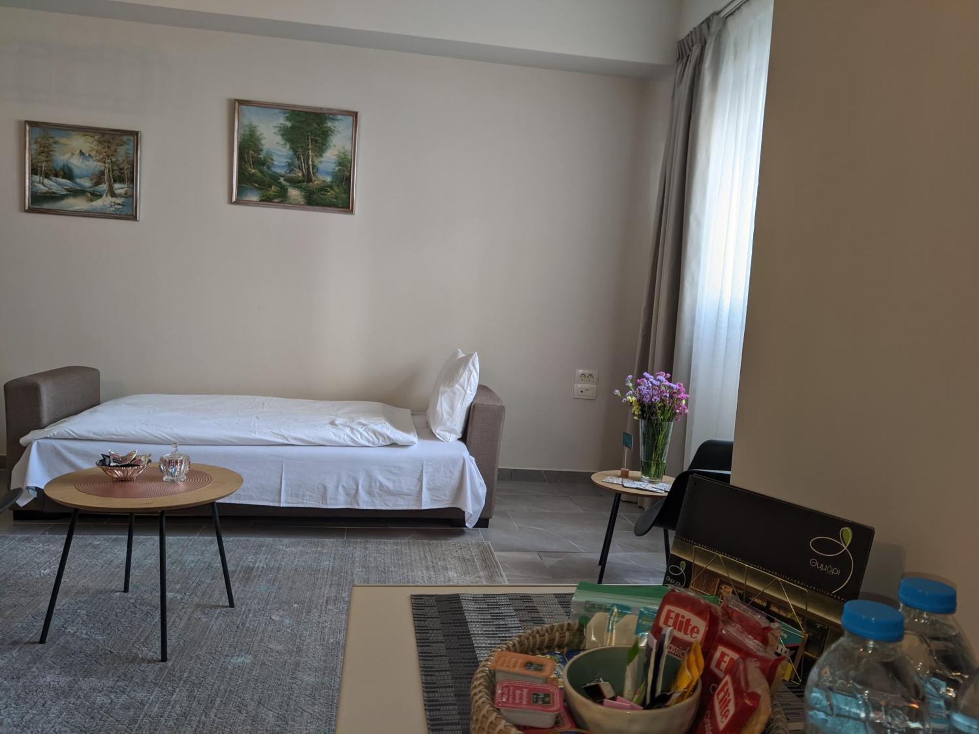 Aristo Central Apartments Giannina Esterno foto